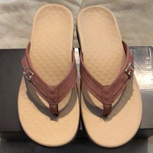 Vionic sandals